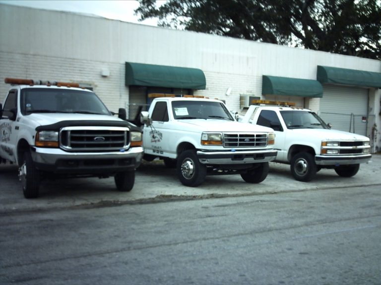 A Touch of Class Towing photo 3
