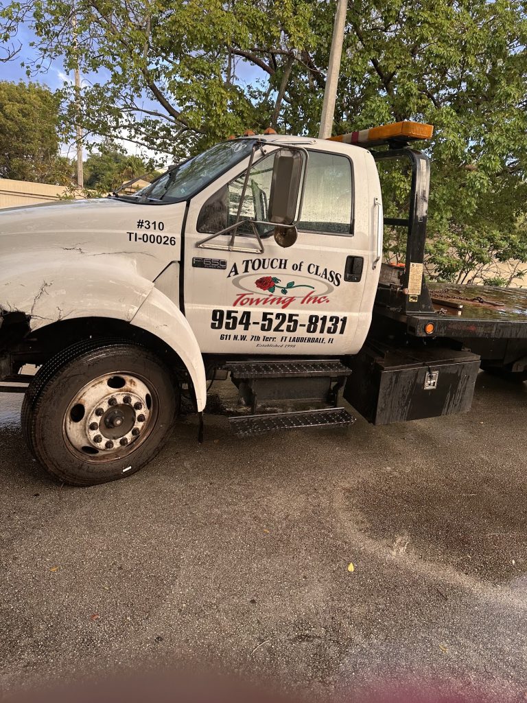 A Touch of Class Towing photo 2