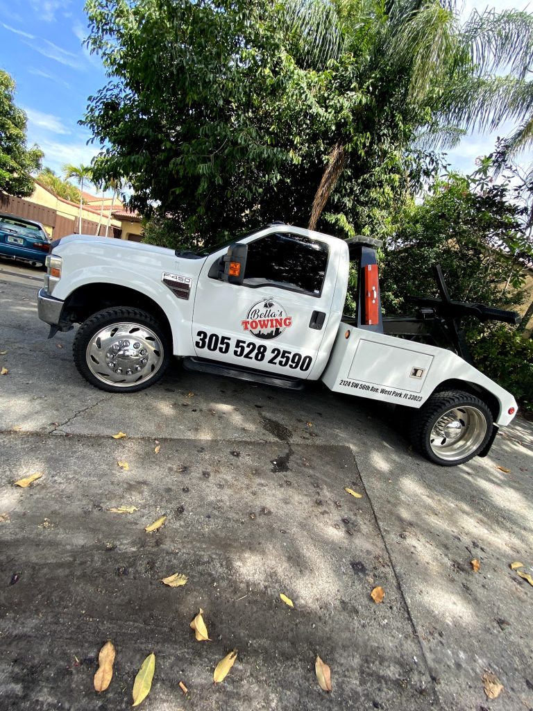 Bella’s Towing & Transport photo 9