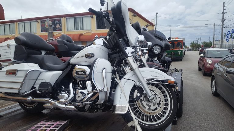 Fache Motorcycles & Scooters sales-repairs shop photo 5
