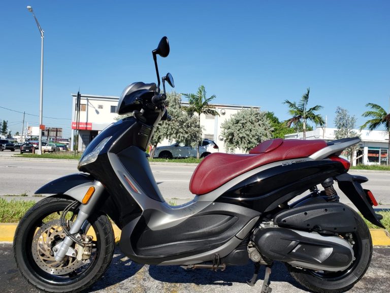 Fache Motorcycles & Scooters sales-repairs shop photo 10