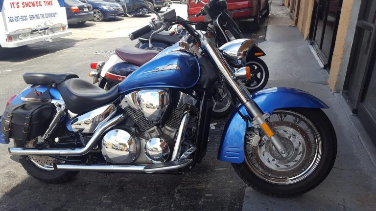 Fache Motorcycles & Scooters sales-repairs shop photo 3