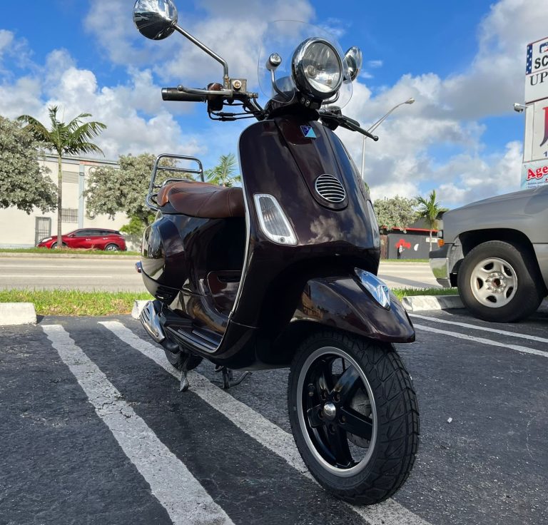 Fache Motorcycles & Scooters sales-repairs shop photo 2