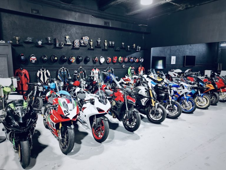 MotoHub Miami photo 2