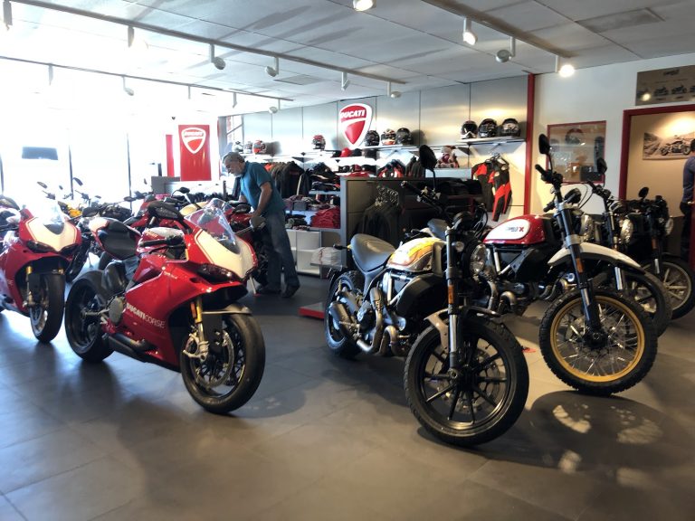 Two Wheels World (Ducati & Triumph Pompano Beach) photo 6